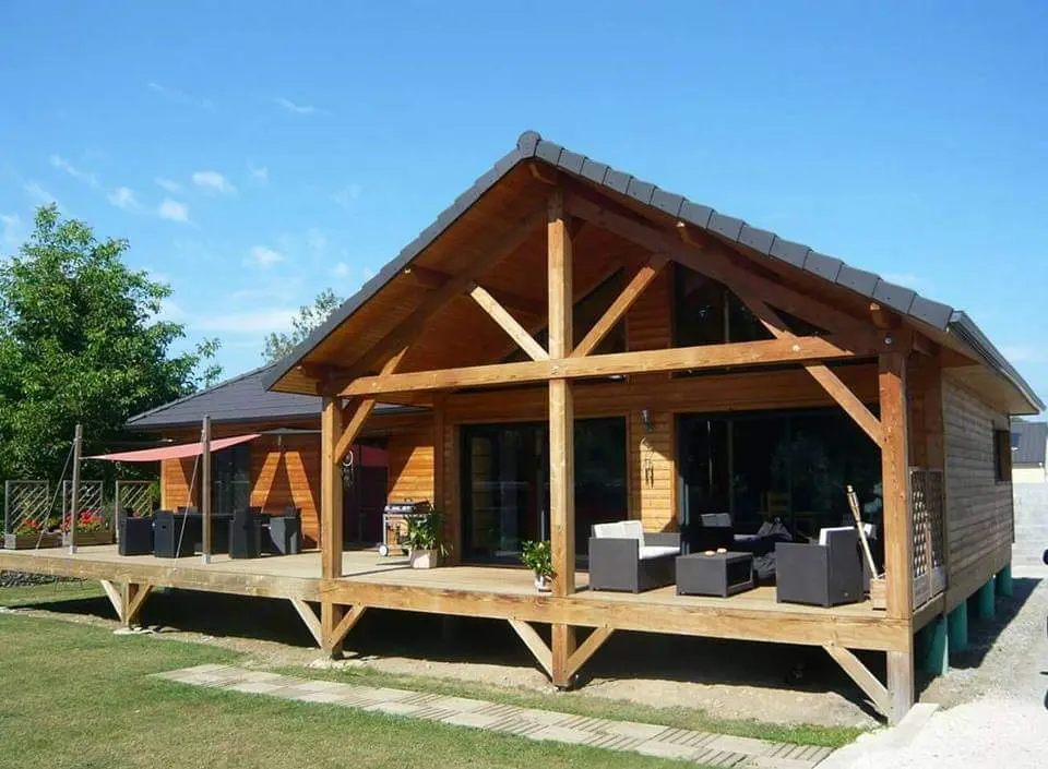 Terrasse couverte et charpente bois apparente